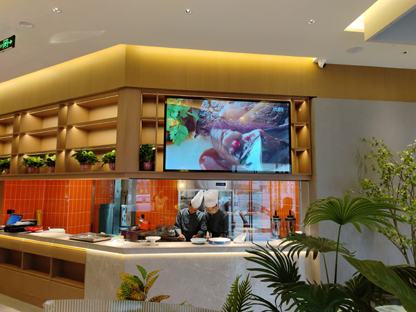 壁掛廣告機和電視的區(qū)別，別傻傻共用！